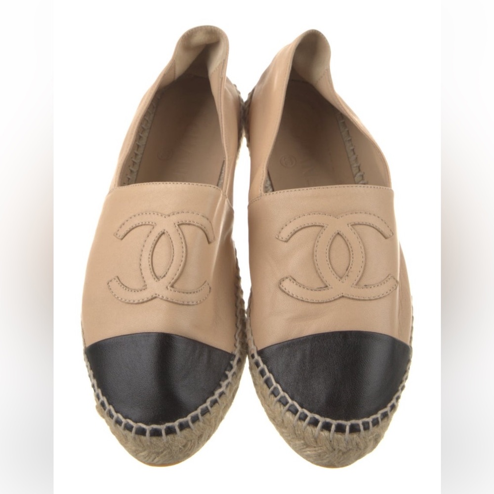 Chanel Interlocking Cc Leather Espadrilles Nude &… - image 1